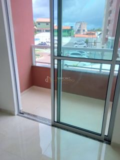 Apartamento 2 /4 e 1 suítes Itapuã