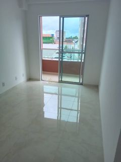 Apartamento 2 /4 e 1 suítes Itapuã