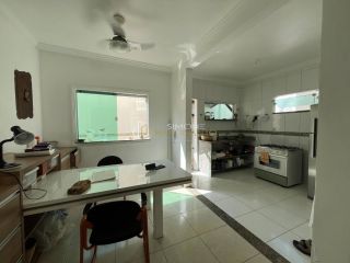 Casa de Condomínio Selecione com 3 quartos 2 suítes no bairro Ipitanga em Lauro De Freitas