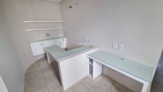 Sala Comercial Para Vender no bairro Stiep em Salvador