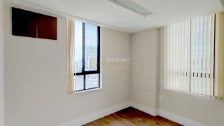 Sala Comercial Para Vender no bairro Stiep em Salvador