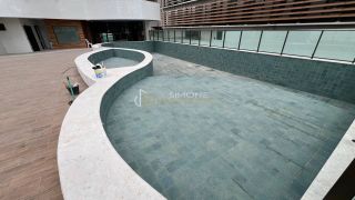 Bellíssimo apartamento, alto padrão, 4/4 com 4 suites, 4 garagens e infra completa com quadra de Squash: Caminho das Árvores