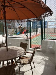 Bellíssimo apartamento, alto padrão, 4/4 com 4 suites, 4 garagens e infra completa com quadra de Squash: Caminho das Árvores