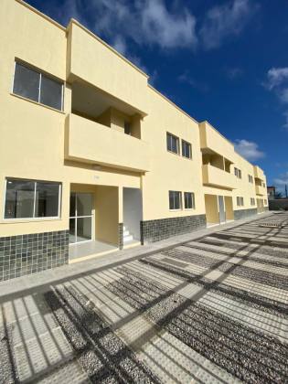 Privê Para Vender com 02 quartos no bairro Pau Amarelo em Paulista