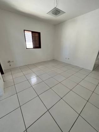 Casa Para Vender com 4 quartos 2 suítes no bairro Janga em Paulista