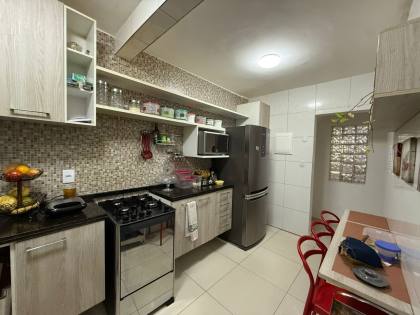 Casa Para Vender com 4 quartos 2 suítes no bairro Janga em Paulista