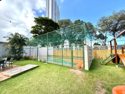 Apartamento Para Vender com 4 quartos 1 suítes no bairro Torreão em Recife