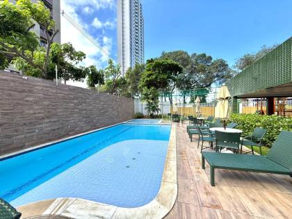 Apartamento Para Vender com 4 quartos 1 suítes no bairro Torreão em Recife