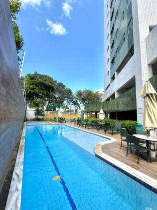 Apartamento Para Vender com 4 quartos 1 suítes no bairro Torreão em Recife