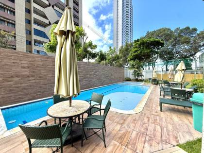 Apartamento Para Vender com 4 quartos 1 suítes no bairro Torreão em Recife