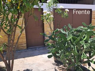 Ótima oportunidade no Janga, Casa Solta! Dois quartos, Sala, Cozinha Americana, Area de serviço, dois corredores, garagem espaço 4 carros, terraço!