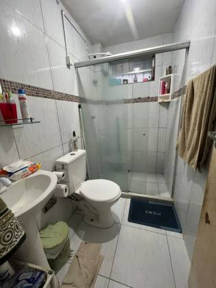 Casa de Condomínio Para Vender com 03 quartos no bairro Pau Amarelo em Paulista