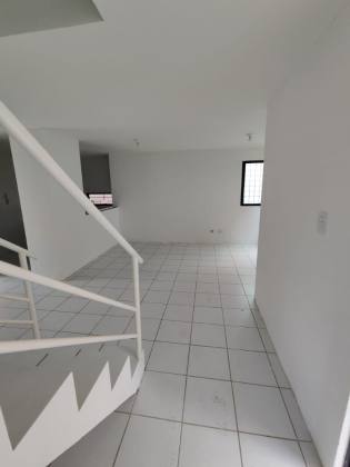 Casa de Condomínio Para Vender com 04 quartos 02 suítes no bairro Jardim Atlântico em Olinda