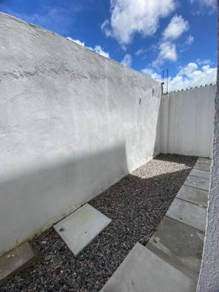 Casa de Condomínio Para Vender com 02 quartos no bairro Pau Amarelo em Paulista