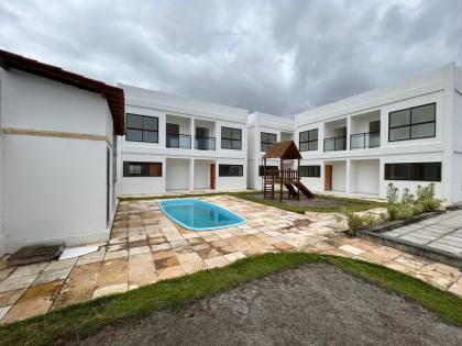 Casa de Condomínio Para Vender com 03 quartos 01 suítes no bairro Maria Farinha em Paulista