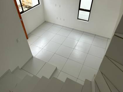 Casa de Condomínio Para Vender com 03 quartos 01 suítes no bairro Maria Farinha em Paulista