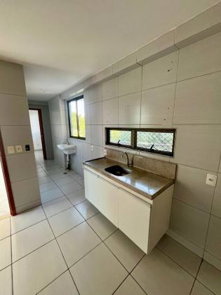 Apartamento Para Vender com 04 quartos 02 suítes no bairro Madalena em Recife