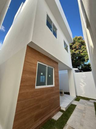 Casa de Condomínio Para Vender com 03 quartos 01 suítes no bairro Bairro Novo em Olinda
