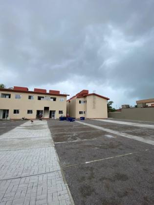 Casa de Condomínio Para Vender com 02 quartos no bairro Pau Amarelo em Paulista