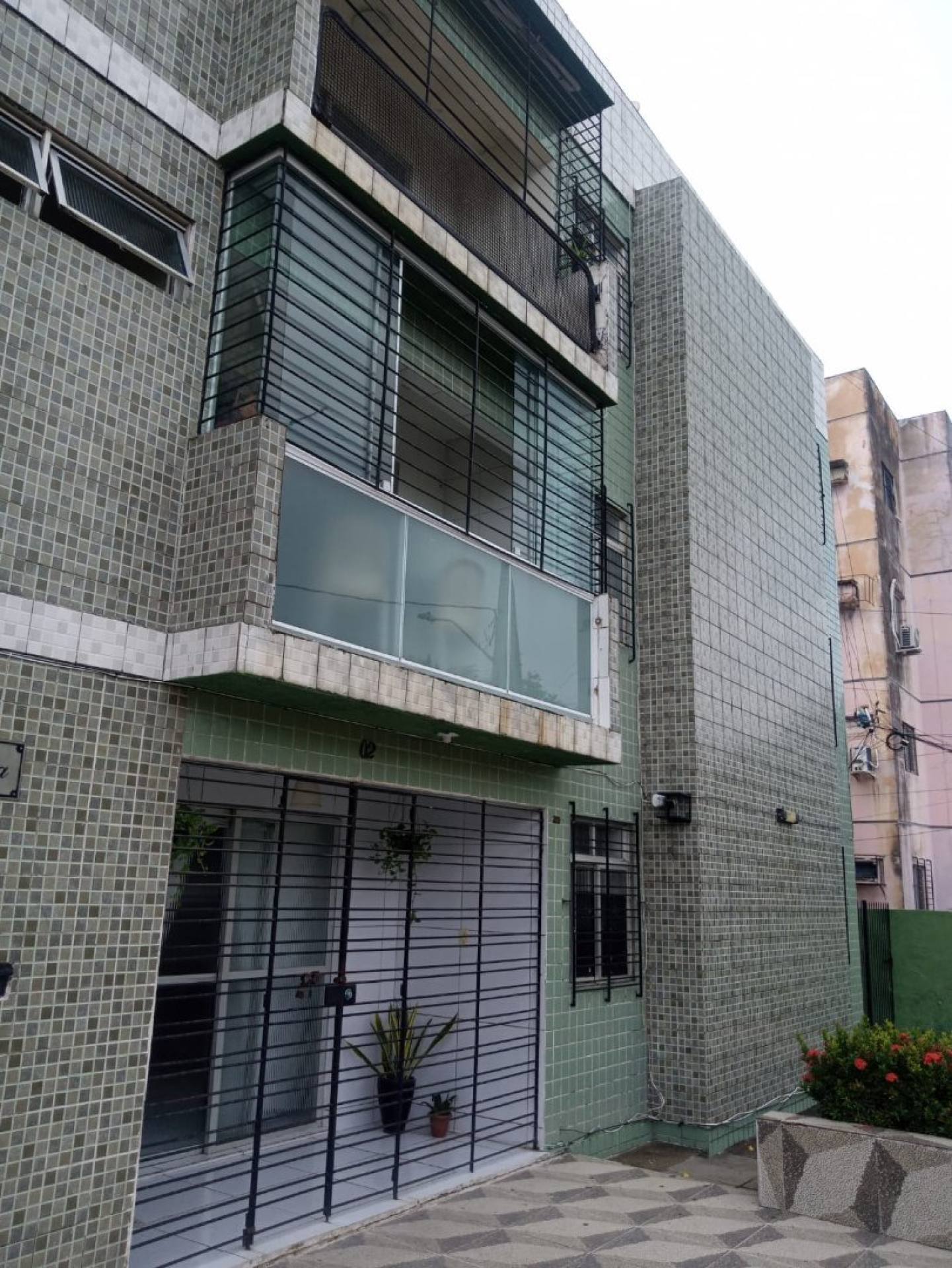 Apartamento Para Vender com 04 quartos 02 suítes no bairro Janga em Paulista