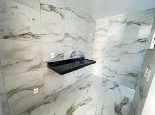 CASA DUPLEX INDIVIDUAL EM BAIRRO NOVO COM 3 QUARTOS SENDO 1 SUÍTE