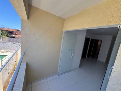 Casa de Condomínio Para Vender com 03 quartos no bairro Pau Amarelo em Paulista