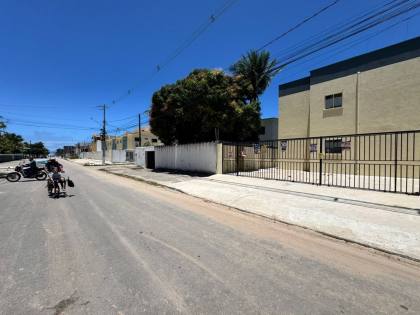Casa de Condomínio Para Vender com 03 quartos no bairro Pau Amarelo em Paulista