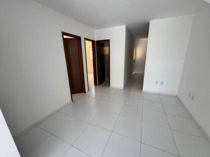 Casa de Condomínio Para Vender com 03 quartos no bairro Pau Amarelo em Paulista