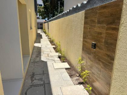 Casa de Condomínio Para Vender com 03 quartos no bairro Pau Amarelo em Paulista