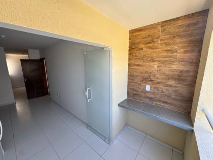 Casa de Condomínio Para Vender com 03 quartos no bairro Pau Amarelo em Paulista