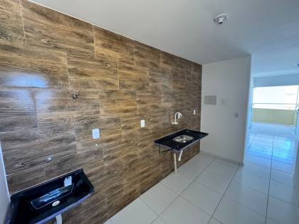 Casa de Condomínio Para Vender com 03 quartos no bairro Pau Amarelo em Paulista