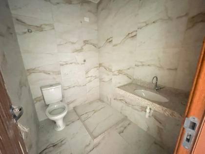 CASA DUPLEX INDIVIDUAL EM BAIRRO NOVO COM 3 QUARTOS SENDO 1 SUÍTE