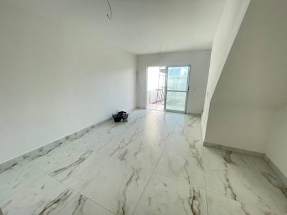 CASA DUPLEX INDIVIDUAL EM BAIRRO NOVO COM 3 QUARTOS SENDO 1 SUÍTE