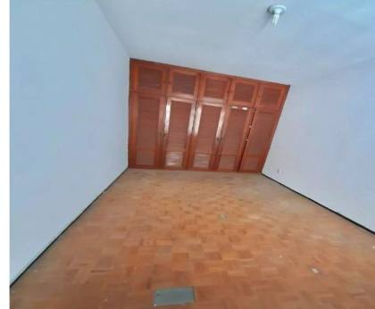 Sobrado Para Vender com 5 quartos 2 suítes no bairro 13 de Julho em Aracaju