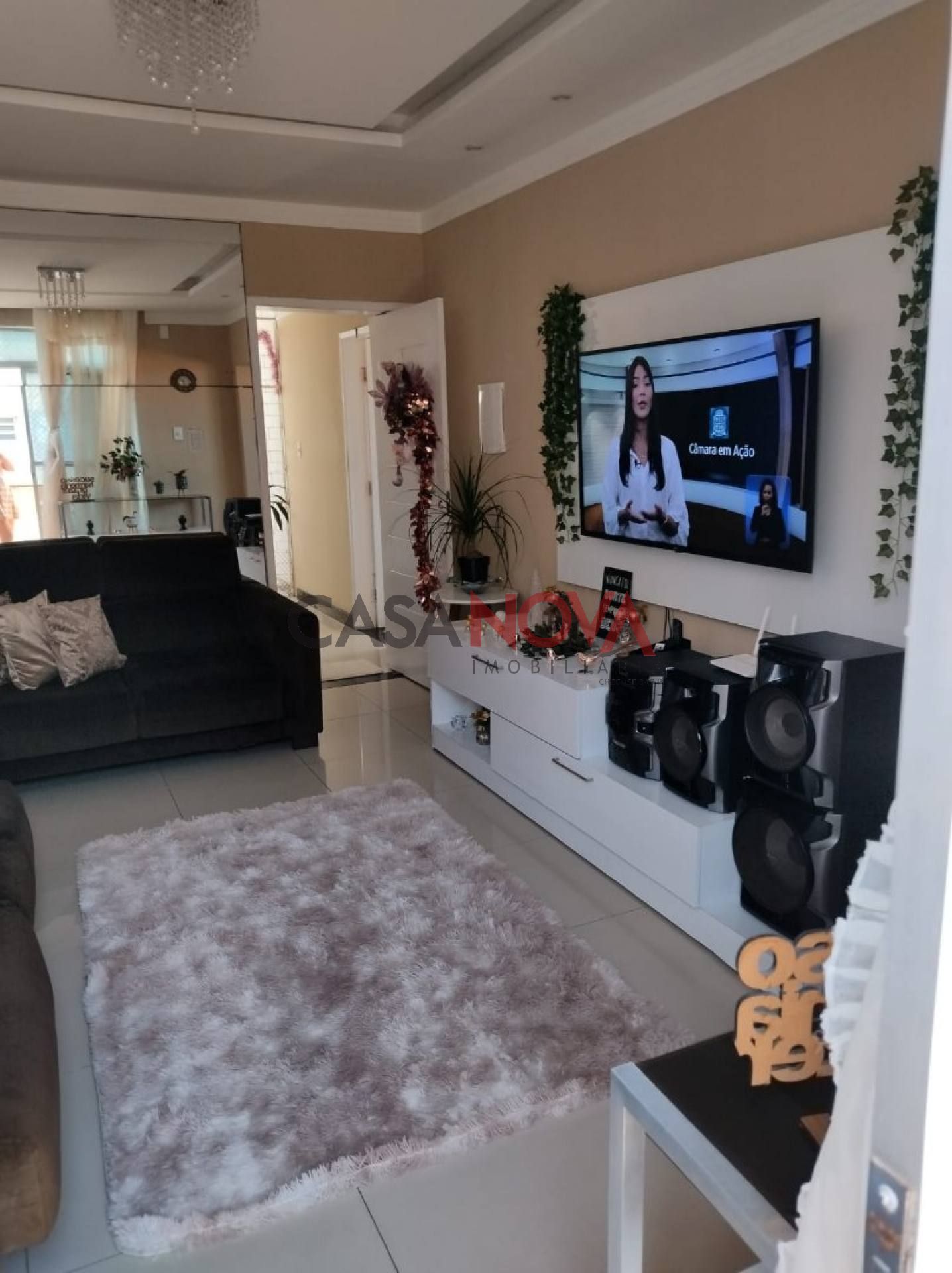 Apartamento em boa localização na Farolândia com 4/4, sendo1 suíte