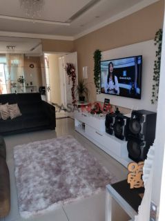 Apartamento em boa localização na Farolândia com 4/4, sendo1 suíte