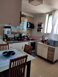 Apartamento em boa localização na Farolândia com 4/4, sendo1 suíte