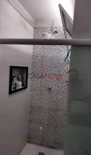 Apartamento em boa localização na Farolândia com 4/4, sendo1 suíte