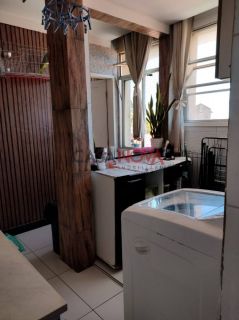 Apartamento em boa localização na Farolândia com 4/4, sendo1 suíte