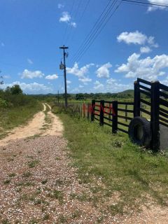 Vendo ou Troco Sítio com 6 tarefas em boa localização em Socorro