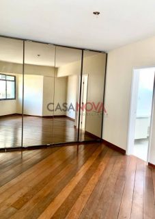 Apartamento em ótima localização no Bairro São José com 4/4, sendo 1 suíte