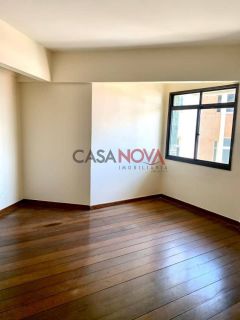 Apartamento em ótima localização no Bairro São José com 4/4, sendo 1 suíte