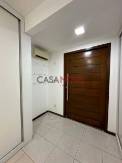 Excelente Casa em Condomínio Fechado na Avenida Melício Machado com 3 suítes