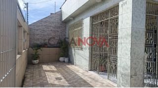 CASA DE ESQUINA EM BOA LOCALIZAÇÃO NO SANTO ANTÔNIO COM 3/4 SENDO 1 SUÍTE