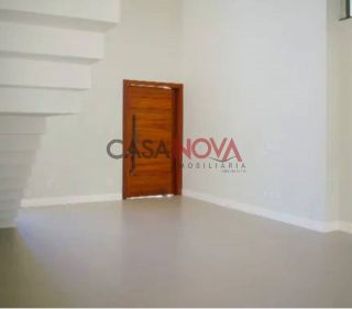 CASA EM CONDOMÍNIO FECHADO DE ALTO PADRÃO ARUANA