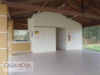 Casa em Condomínio Fechado em São Cristovão com 2/4, sendo 1 suíte