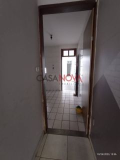 Casa Duplex em boa localização no Bairro Siqueira Campos, com 5/4, sendo 2 suítes