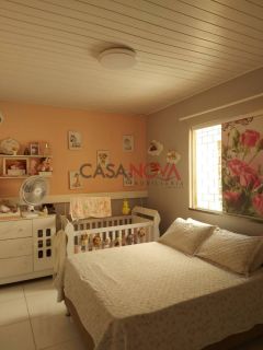 Casa em boa localização na Jabutiana com 3/4