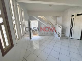 CASA NO ORLANDO DANTAS COM 5/4 SENDO 2 SUTÍES