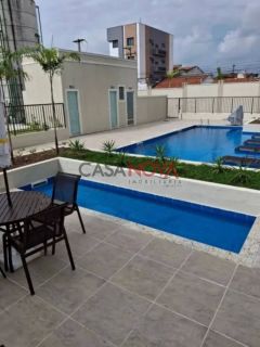APARTAMENTO COM 2/4 NA  FAROLÂNDIA